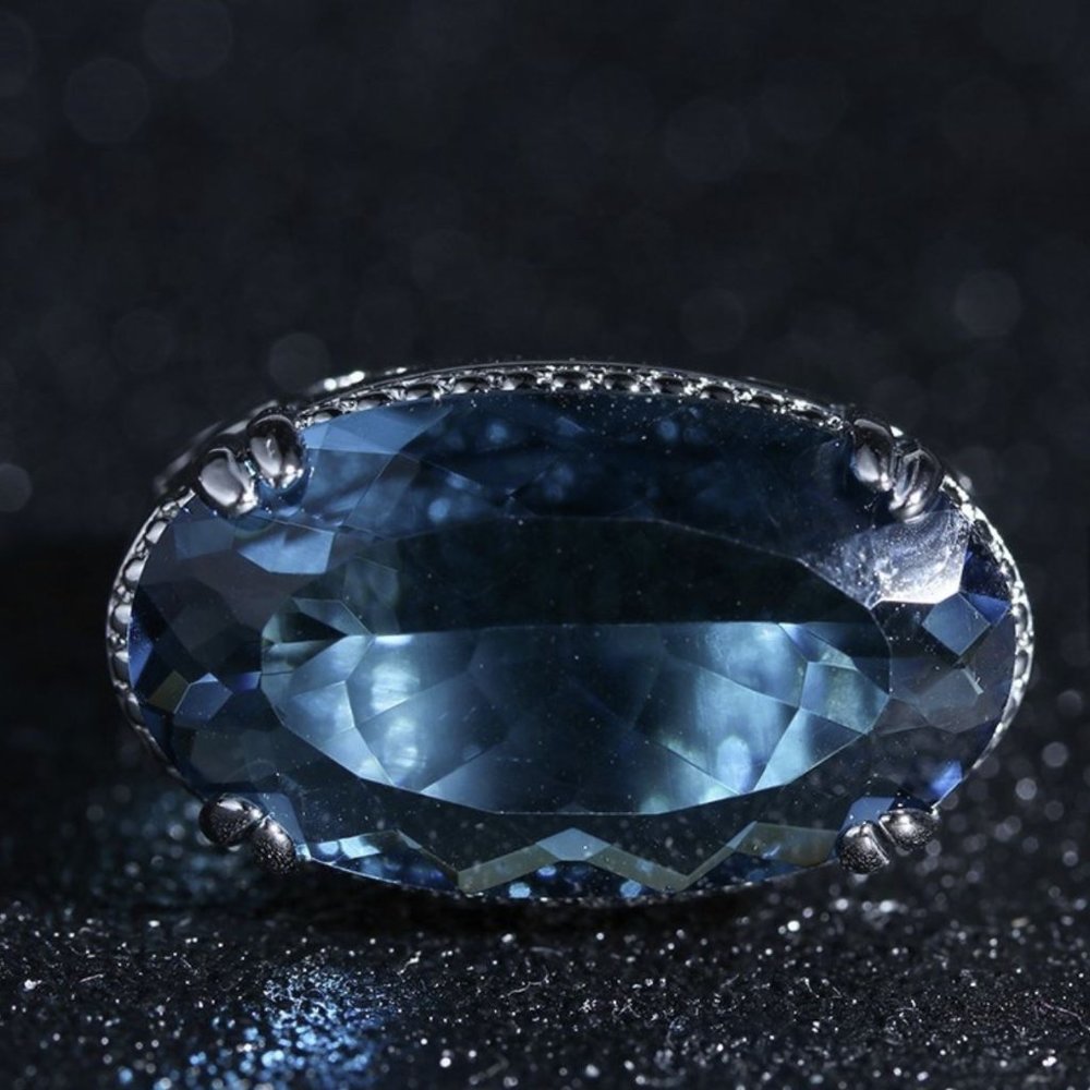 🎉Beautiful Big Blue Statement Ring - Picture 3 of 8